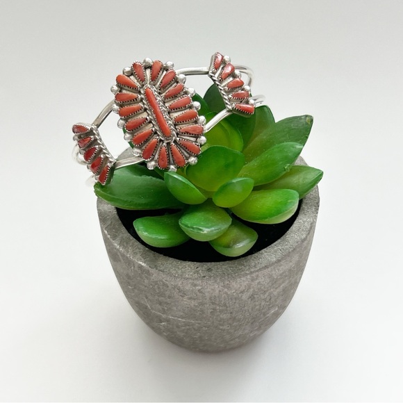 Vintage Milburn Dishta Red Coral Needlepoint Cluster Sterling Silver Cuff - Picture 4 of 11